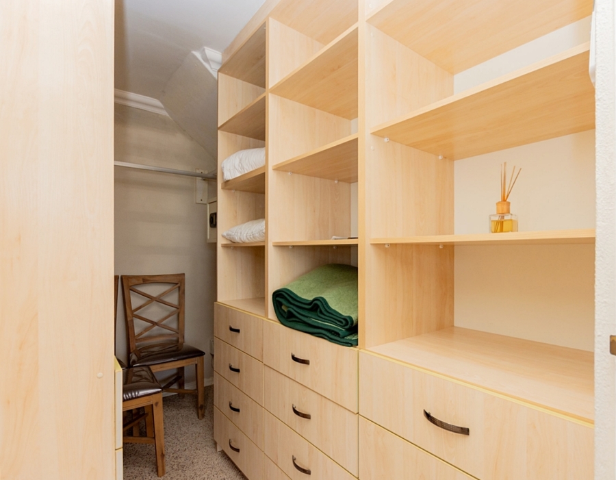 5 Bedroom Property for Sale in Waterfront Western Cape